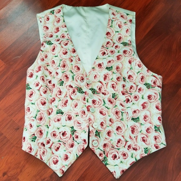 Jackets & Blazers - Vintage pink and white floral vest